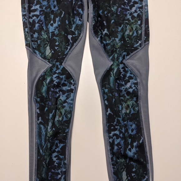 Lululemon Running In The City 7/8 Leggings Tights - Picture 9 of 10